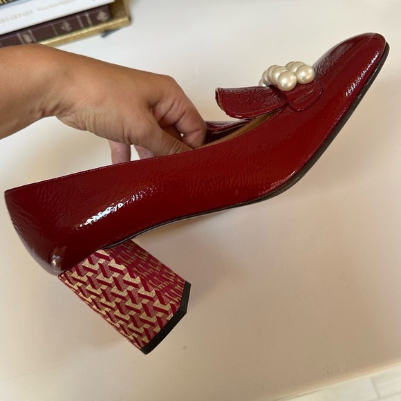 Chie Mihara Red Patent Leather Petard Pumps Size 39 1/2 - Picture 8 of 13